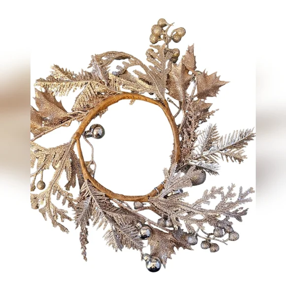 Small Candle Wreaths - 7 Elegant Light Champagne Gold with Blue Glitter Bulbs - Picture 4 of 5